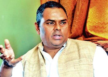 सिराहामा ढल्यो जसपाको खम्बा, केन्द्रदेखि नगरसम्मका नेताले दिए सामूहिक राजीनामा