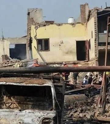 पाकिस्तानको फैसलाबाद कारखाना विस्फोटमा मृत्यु हुनेको संख्या २० पुग्यो