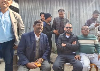 नेकपा एमाले प्रदेश कमिटी सदस्य सरोज कुमार पुर्बै तथा जिल्ला सदस्य डा.रंजु कुमारी नायक पार्टी प्रत्याग गरि रास्वपामा प्रवेश गरेको छ ।